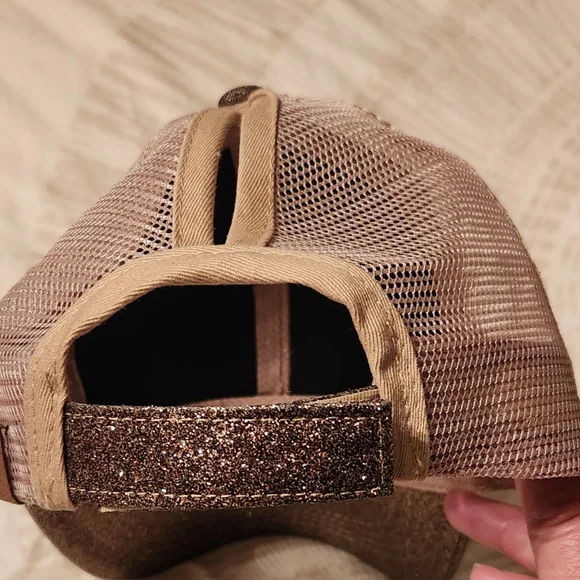 Womens cap - Picture 3 of 4